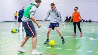 احرف لاعب في العالم يتكلم عن نفسة بمهارة واحدة