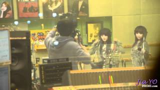 【佳YO fancam】 120228 miss A Jia & Min Kiss The Radio - "Touch"