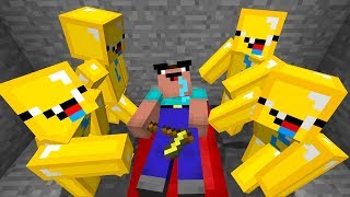 НУБ ПРОТИВ ЗОЛОТОЙ НУБ В МАЙНКРАФТ –  ТРОЛЛИНГ ФНАФ НЕВИДИМКОЙ В МАЙНКРАФТ! MINECRAFT