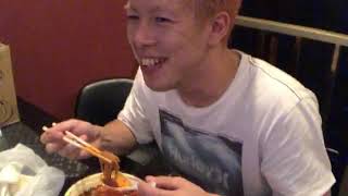 【激辛】激辛ラーメン1000辛！！！加川バーにて！【右乳ちゃんねる】