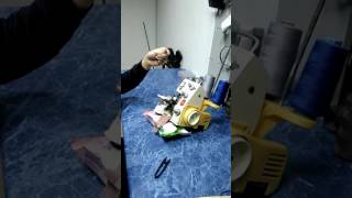 Заправить нитки в оверлок