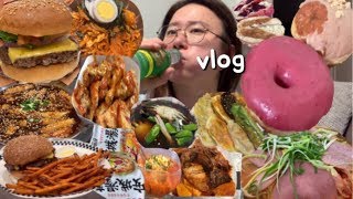 먹방 브이로그 *먹페이스의중요성?(마녀주스vs라끼남)브루클린더버거조인트,트러플슈프림양념치킨,올드페리도넛,창화당짜장떡볶이,쫄면,게장,코다리찜,동빵,안성탕면,육칼