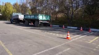 Параллельная парковка грузовика с прицепом "СЕ"