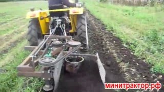 Роторный плуг-картофелекопатель для минитрактора.  Уборка картофеля