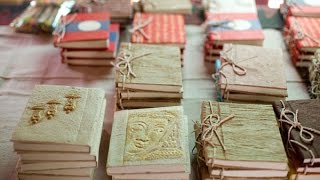 Как делают бумагу ручной работы. Создание бумаги ручной работы