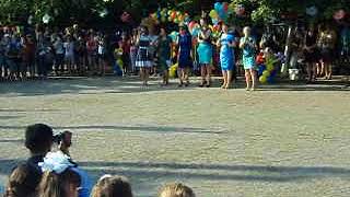 учителя поют трогательную песню смотреть до конца
