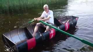 DIY boat made of four oil barrels