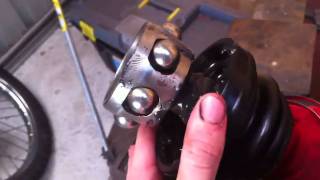 Mitsubishi Delica- How to change right cv boots Part 2