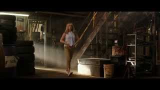 Jennifer Aniston  - striptease