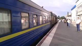 2ТЭ10УТ-0030 прибывает на ст. Николаев