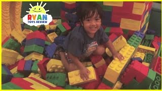 LEGOLAND DISCOVERY CENTER Indoor playground with Giant Lego splashpad for kids water park