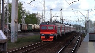 ЭР2Т-7238 с промежуточными секциями ЭР2Р-7024, платформа Бутово