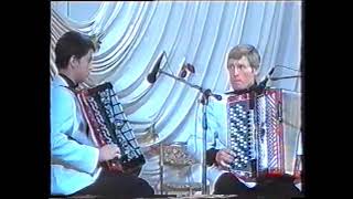 Укр.нар.пісня "Ой, лопнув обруч" обр. А.Позднякова.