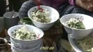 Burmese Noodles: Khodaong Mohntee & Nunjee Khao Swè