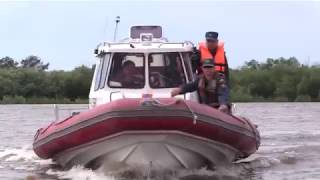 В Хабаровском крае силы МЧС ежедневно патрулируют подтопленные территории дачных островов