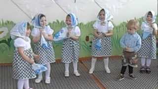Танец "Матрешки" в детском саду