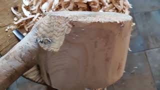 Ковш из полена с сучком.Резьба по дереву.Черпак для бани