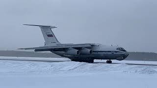 Прибытие самолетов Ил-76 с российскими военнослужащими из состава КМС ОДКБ на аэродром Чкаловский