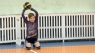 Волейбол обучение. Дети. Упражнения с набивными мячами-2