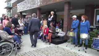Feestelijke opening Zideris aan de Generaal Foulkesweg