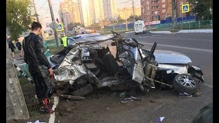 Иномарка с пьяной компанией врезалась в столб в Саранске: погиб Павел Колядов