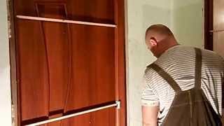 Установка доборов межкомнатных дверей