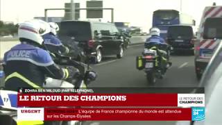 EN DIRECT : Le bus des Bleus se dirige vers les Champs-Elysées - Le retour des CHAMPIONS