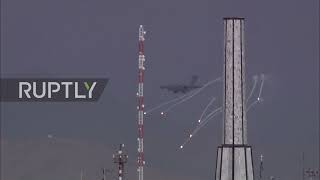 Afghanistan: US jet deploys countermeasures as it lands in Kabul
