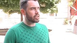 У День Європи на Прикарпатті водїї клеїли на свої автомобілі європейські логотипи