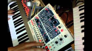 Roland SH-32