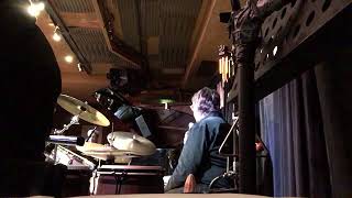 'Haunted House' played at 'An intimate evening with Mike Lindup & Phil Gould'