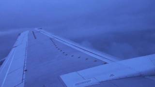 Qantas 737-400 Take Off Brisbane to Melboure with Turbulence