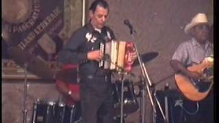 Eres Feliz - Santiago Jimenez Jr. -