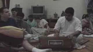 Pre-Janmastami Bhajan - Gaura Arati by Amala Kirtan Prabhu