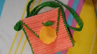 Как связать детскую сумочку крючком?