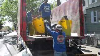 Queens Garbage Collection Service NYC. Pick up junk & disposal of trash