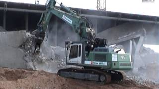 Liebherr R954B HRD w. Demolition Shear / Abbruch Neckarbrücke A 6 Mannheim, Germany,  29.02.2004.