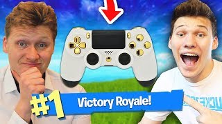 2 PLAYERS 1 CONTROLLER CHALLENGE in Fortnite Battle Royale
