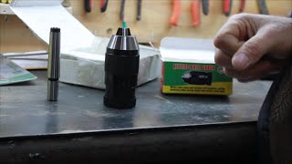 Патрон для сверлильного станка не той системы.\\Chuck for drill the wrong system.