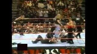 DOA vs. Los Boricuas (Tag Team Chain Match) (WWF RAW 4/13/98)