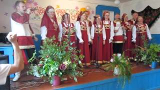 Ансамбль "Погодушка" г.Лукоянов на Дне села Неверово.