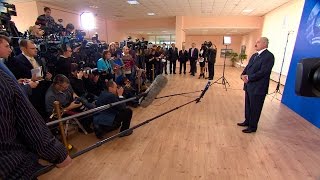 Лукашенко рассказал, в каких условиях он живет