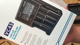 Обзор зарядки XTAR VC4S - питание от QC3.0 и умеет тестирование
