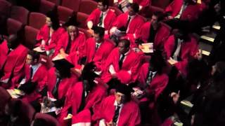 Die NWU-PUK koor sing "Ukuthula" en "Laat Heer U seën op hul daal"