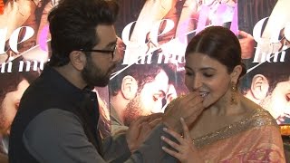 Ranbir Kapoor & Anushka Sharma Celebrate Diwali with Fans | WATCH VIDEO