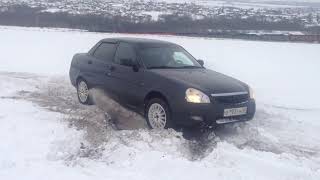 Приора по снегу