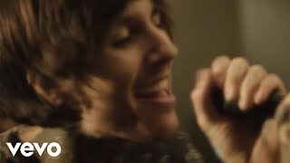 Bring Me The Horizon - Can You Feel My Heart (Official Video)