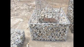 Скоба и инструмент для сборки габионов