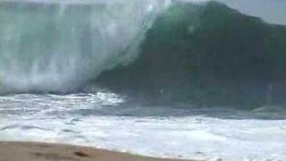 Newport Beach "The Wedge" pumping!