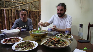 Поездка в Мэнку. Дегустация пуэров. Mengku Puer tea tasting. Yunnan Lincang (ENG SUB)